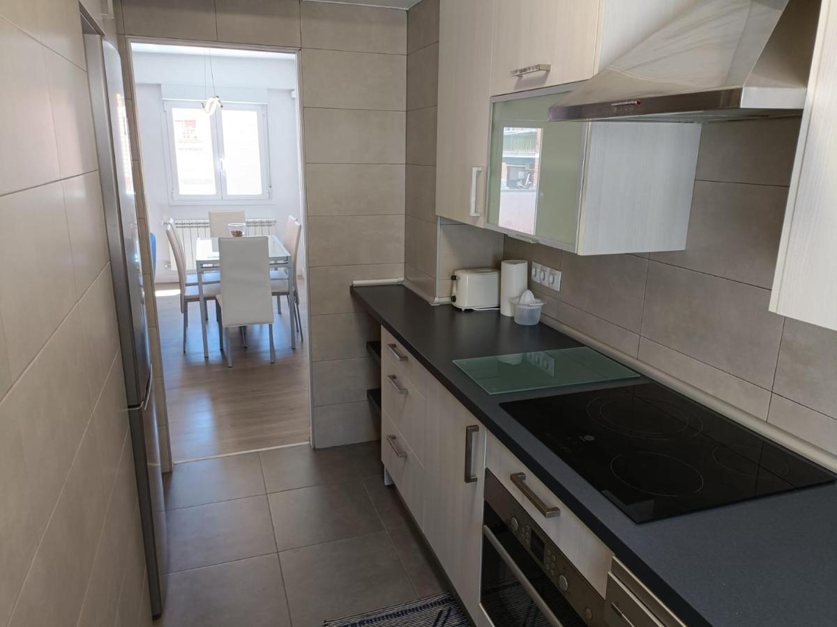 Apartamento El Torreon, Con Opcion A Parking Zaragoza Bagian luar foto